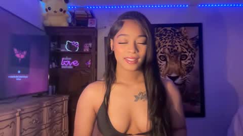 Snapshot of lunaa_11 chatting on 15, 9, 2025 lunaa_11 online show from 15, 9, 2025