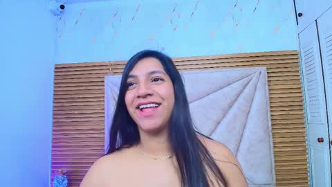 Lunaa rossee  online show from 15, 5, 2026