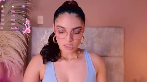 Luna Aspen online show from 4, 6, 2026
