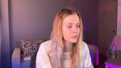 Snapshot of lunacyy chatting on 3, 10, 2025 Britney online show from 3, 10, 2025