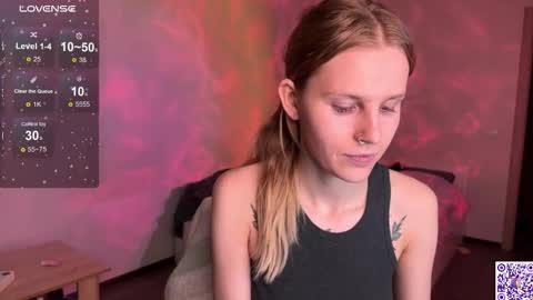 Snapshot of lunacyy chatting on 4, 10, 2025 Britney online show from 4, 10, 2025
