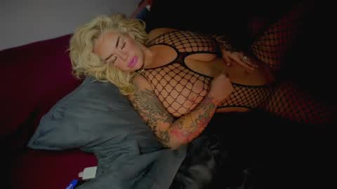 Snapshot of lunadaddysgirl chatting on 15, 4, 2026 Luna Daddys Girl online show from 15, 4, 2026