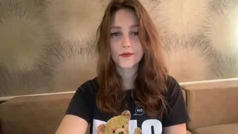 lunafeather online show from 8, 3, 2026