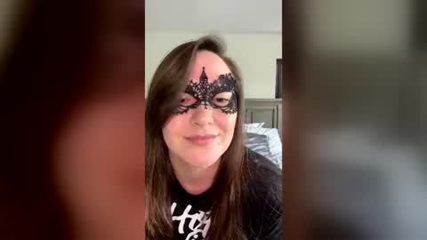 lunahluxx online show from 2, 7, 2026