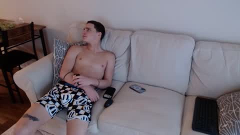 lunalustt online show from 14, 2, 2026