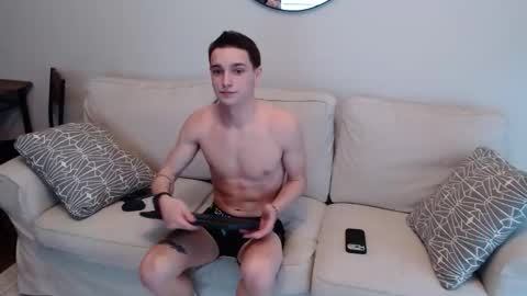 lunalustt online show from 16, 2, 2026