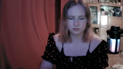 lunamystique_ online show from 10, 6, 2026