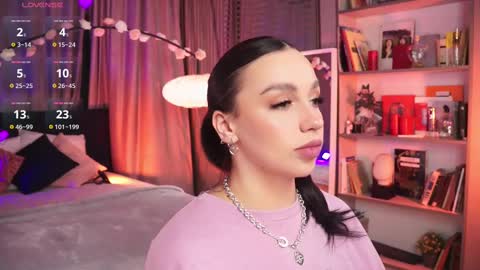 Luna  next streams Mon Fri Sat Sun 8pm-5am gmt0 online show from 4, 3, 2025