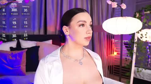 Luna  next streams Mon Fri Sat Sun 8pm-5am gmt0 online show from 10, 3, 2025