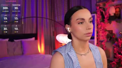 Luna  next streams Mon Fri Sat Sun 8pm-5am gmt0 online show from 26, 10, 2025