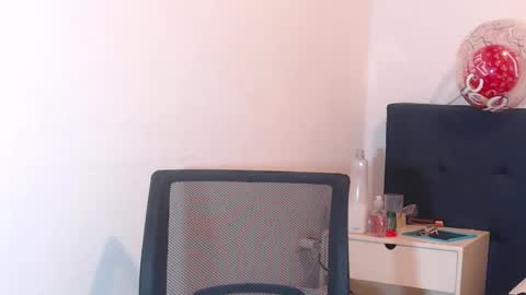 Julieth  online show from 3, 12, 2024