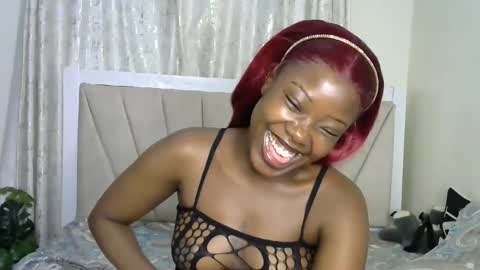 Snapshot of lunar_chocolate000 chatting on 9, 4, 2026 Smiley online show from 9, 4, 2026