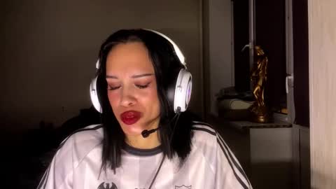 Luna online show from 10, 3, 2026