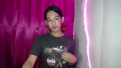 Snapshot of lunarmaxxx chatting on 22, 5, 2026 max online show from 22, 5, 2026