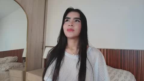 Snapshot of lunarousse_ chatting on 24, 5, 2026 Luna Rousse online show from 24, 5, 2026