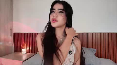 Snapshot of lunarousse_ chatting on 15, 7, 2026 Luna Rousse online show from 15, 7, 2026