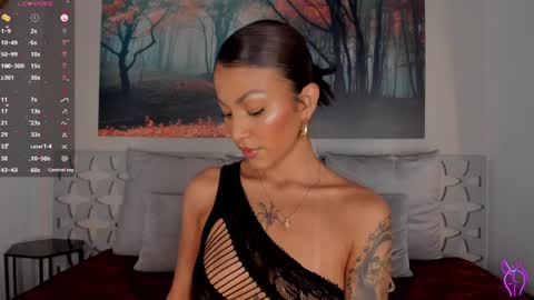 Luna Ruso  online show from 15, 1, 2025