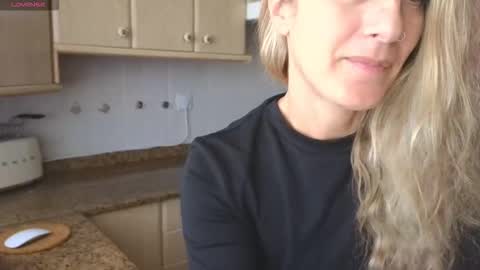 Snapshot of lunary_mix chatting on 14, 2, 2026 Luna online show from 14, 2, 2026