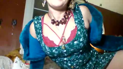 Snapshot of lunasecretadmirer chatting on 3, 3, 2026 lunasecretadmirer online show from 3, 3, 2026