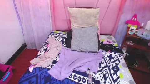 Luna online show from 12, 4, 2026