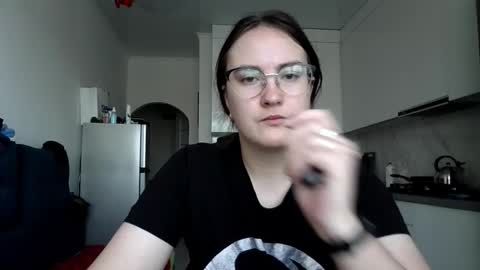 Snapshot of lunavelvet3 chatting on 5, 11, 2025 lunavelvet3 online show from 5, 11, 2025