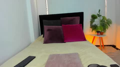 Snapshot of lunavelvet7 chatting on 24, 9, 2025 lunavelvet7 online show from 24, 9, 2025