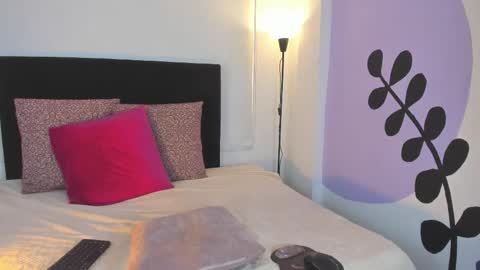 lunavelvet7 online show from 16, 1, 2026