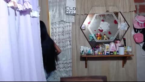 Snapshot of lunawillis chatting on 28, 11, 2025 Luna online show from 28, 11, 2025