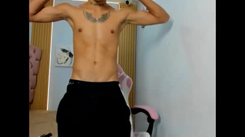 Snapshot of lunay_bigcock420 chatting on 22, 9, 2025 lunay_bigcock420 online show from 22, 9, 2025