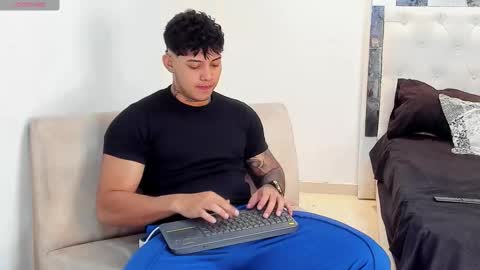 Lunay online show from 8, 1, 2026