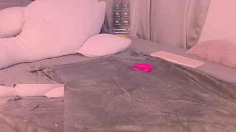 Snapshot of lunita_galaxy chatting on 19, 1, 2025  Luna Galaxy  online show from 19, 1, 2025