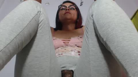 Snapshot of lunitaqueen_ chatting on 24, 2, 2025 Luna Tamara online show from 24, 2, 2025