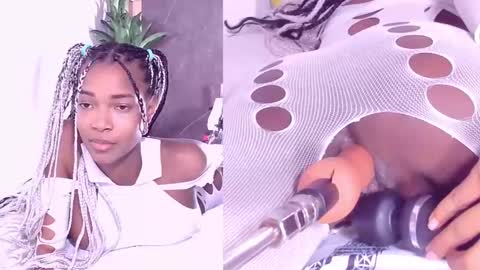 Snapshot of lunna_thomson chatting on 9, 10, 2025 lunna online show from 9, 10, 2025