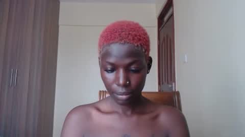 luo_queen online show from 26, 6, 2026
