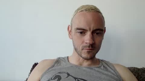 Snapshot of lupine_666 chatting on 12, 9, 2025 Lupine online show from 12, 9, 2025