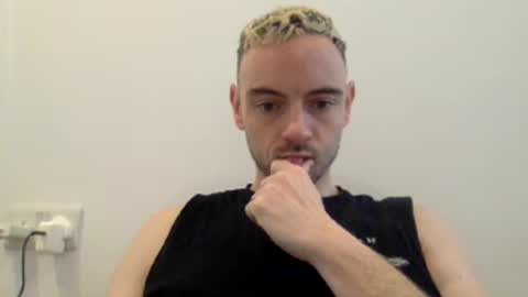 Snapshot of lupine_666 chatting on 31, 10, 2025 Lupine online show from 31, 10, 2025