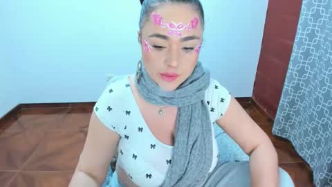 Snapshot of luscious86 chatting on 30, 3, 2026 PAULINA online show from 30, 3, 2026