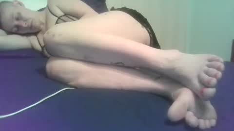 Snapshot of lushuslucy chatting on 24, 2, 2025 Kikithebaee online show from 24, 2, 2025