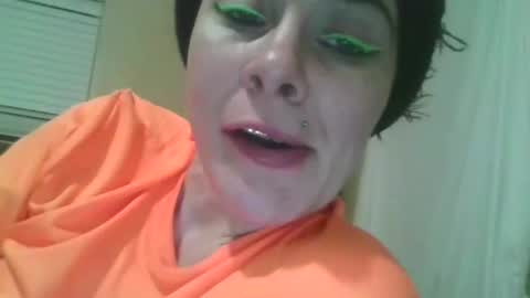 Snapshot of lushuslucy chatting on 26, 2, 2025 Kikithebaee online show from 26, 2, 2025