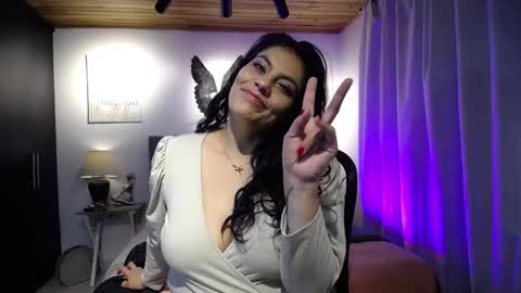 Snapshot of lust_mom chatting on 22, 2, 2025 Angela 3 online show from 22, 2, 2025