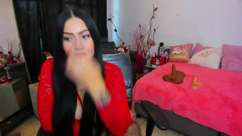 Snapshot of lustful__babe chatting on 5, 12, 2024 lustful__babe online show from 5, 12, 2024