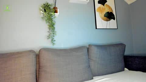 Stephany Richards online show from 17, 4, 2026