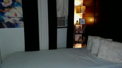 AdriannaFowks online show from 16, 12, 2024