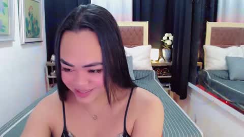 Snapshot of lustfuloffendertrina chatting on 3, 2, 2025 Trina online show from 3, 2, 2025