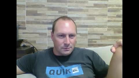 Snapshot of lustonfan chatting on 23, 3, 2026 lustonfan online show from 23, 3, 2026