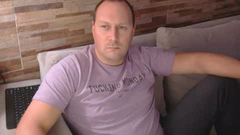 lustonfan online show from 28, 4, 2026