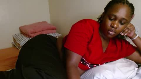 Snapshot of lustrouschoco chatting on 27, 2, 2026 lustrous-choco online show from 27, 2, 2026