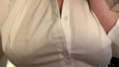 lustytits85 online show from 20, 3, 2026