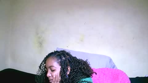 Snapshot of lutchia chatting on 26, 9, 2025 lutchia online show from 26, 9, 2025