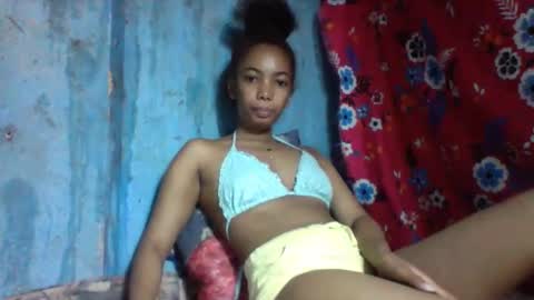 Snapshot of lutchia chatting on 2, 12, 2025 lutchia online show from 2, 12, 2025